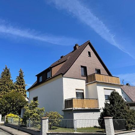 Gemütliche Dachgeschosswohnung Asslar Exterior foto