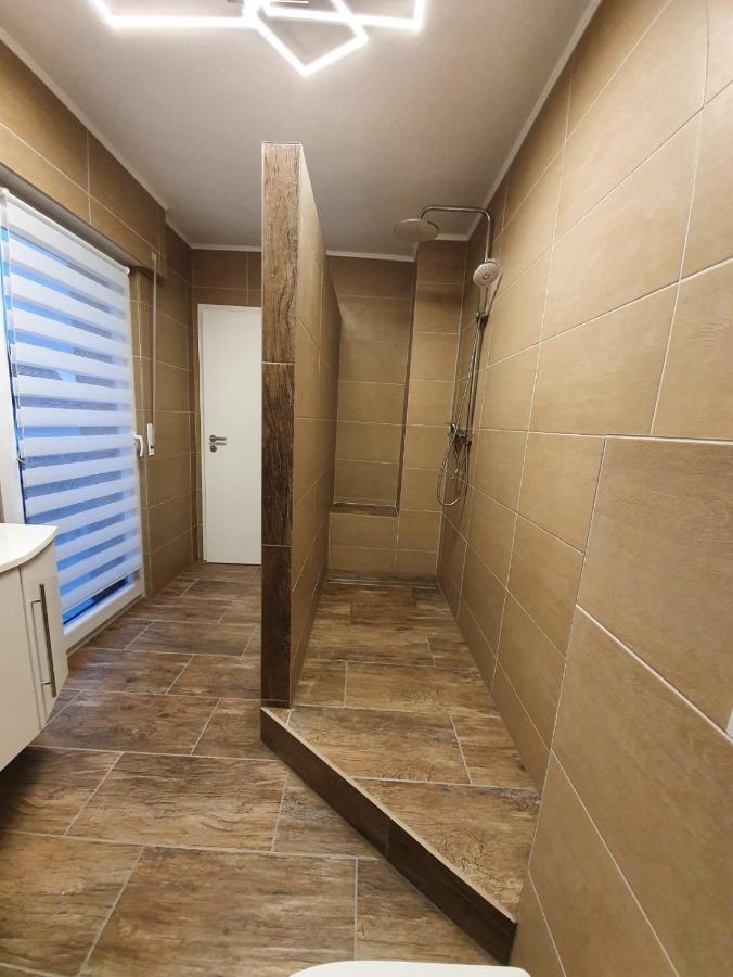 Gemütliche Dachgeschosswohnung Asslar Exterior foto