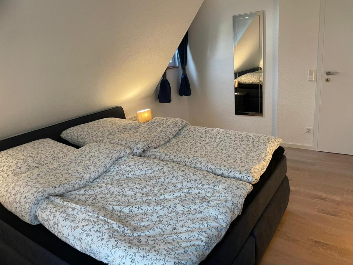 Gemütliche Dachgeschosswohnung Asslar Exterior foto